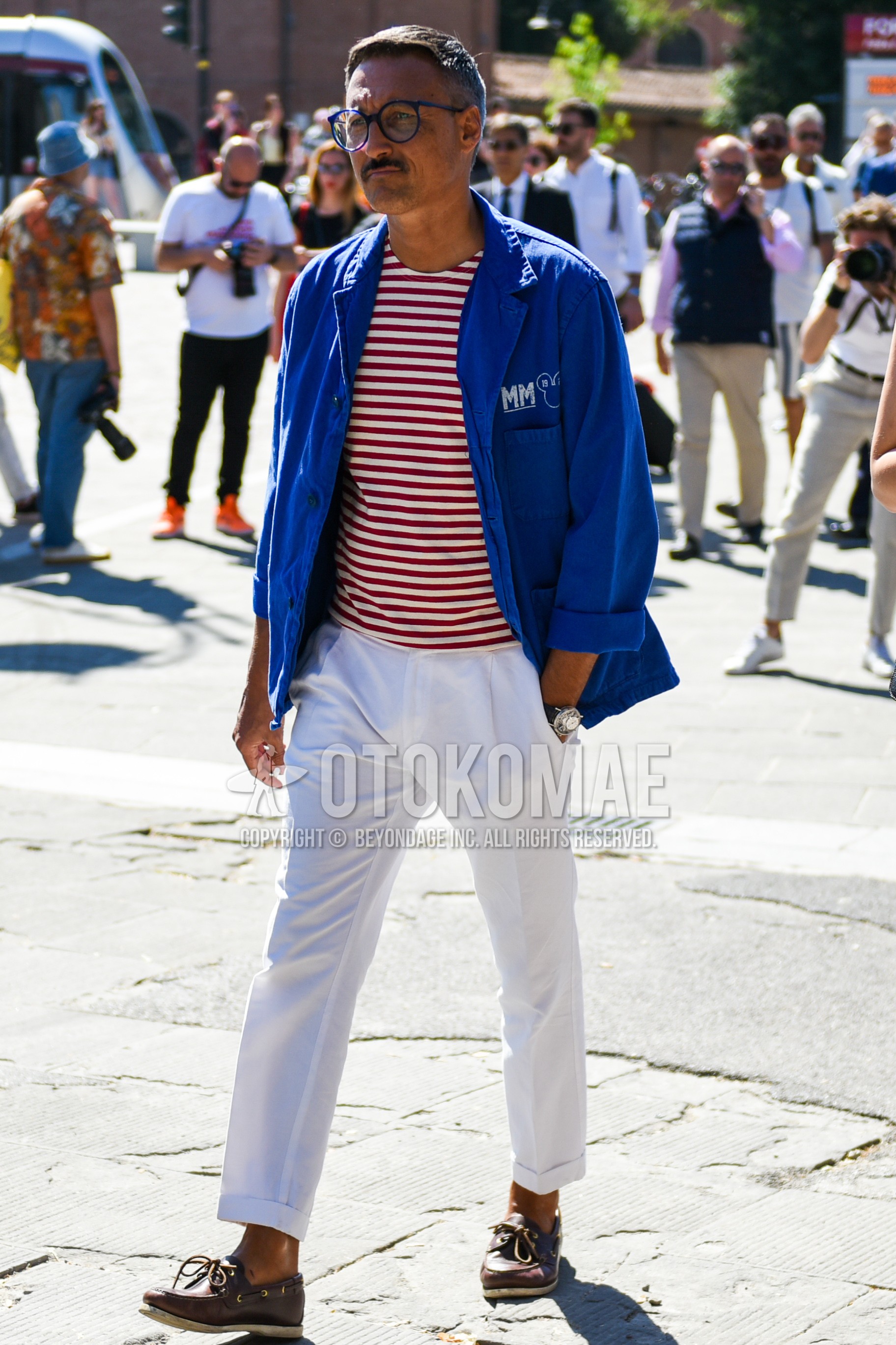 Men's spring autumn outfit with blue one point tailored jacket, white red horizontal stripes t-shirt, white plain slacks, plain pleated pants, brown moccasins/deck shoes leather shoes.