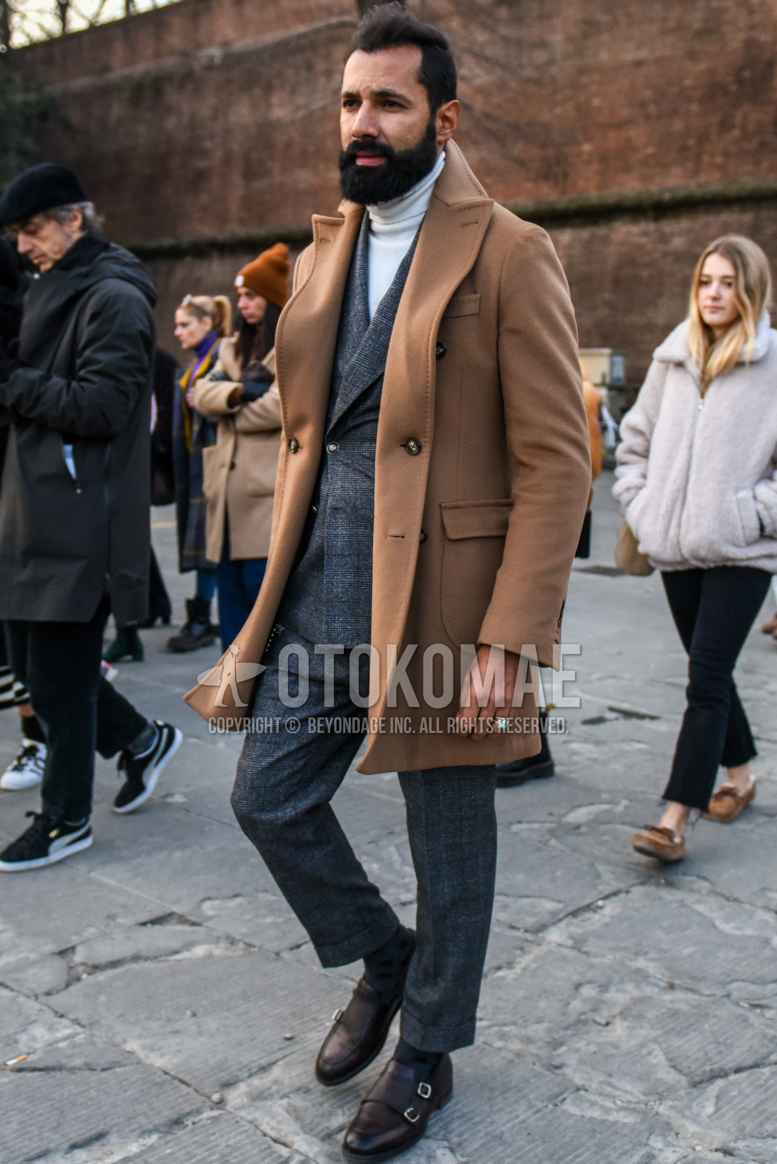 Men's autumn winter outfit with beige plain chester coat, white plain turtleneck knit, gray plain socks, brown monk shoes leather shoes, gray check suit.