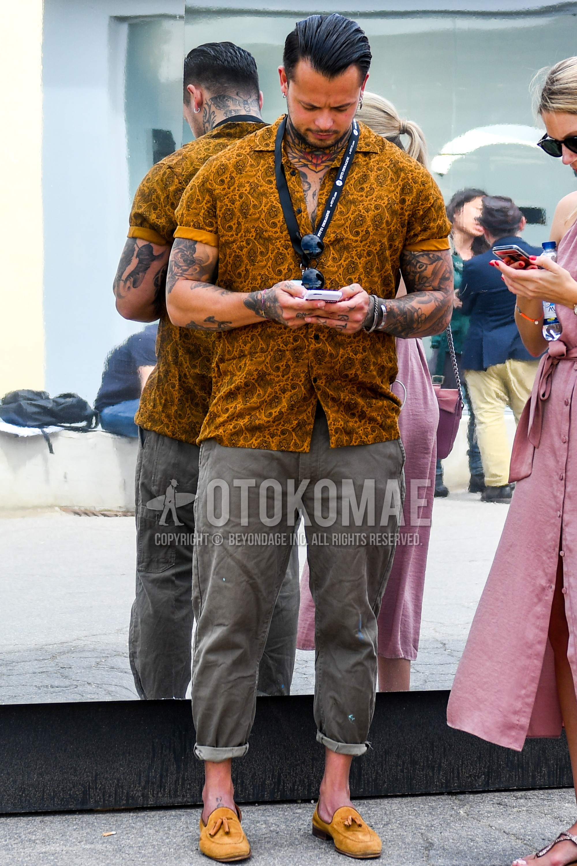 Men's summer outfit with plain sunglasses, multi-color tops/innerwear shirt, brown gray plain cropped pants, yellow tassel loafers leather shoes, yellow suede shoes leather shoes.