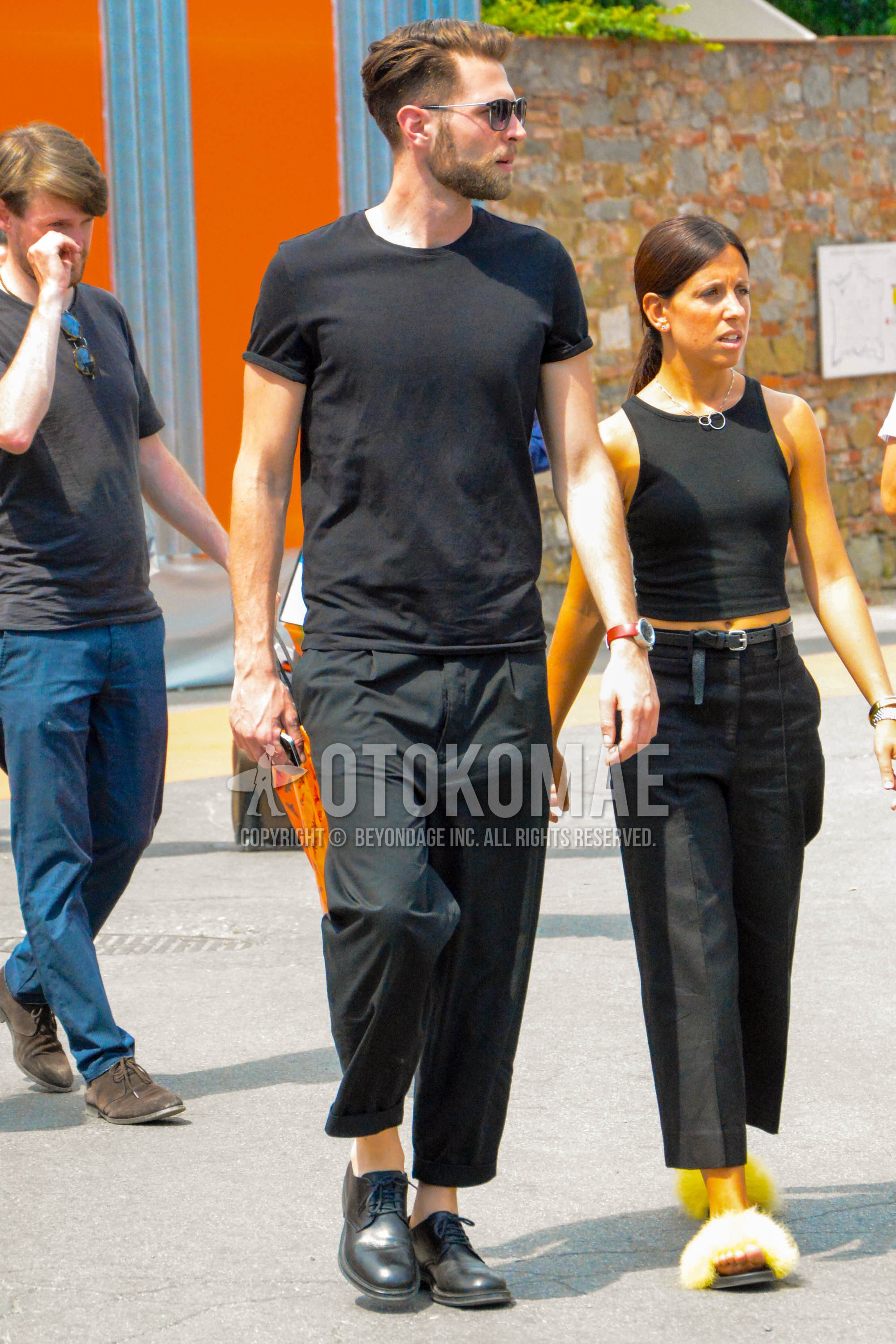Men's summer outfit with plain sunglasses, black plain t-shirt, black plain wide pants, black plain toe leather shoes.