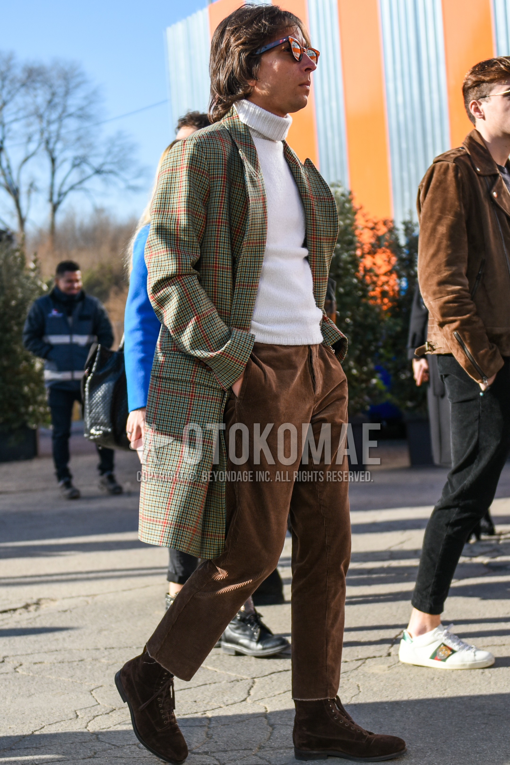 Men's autumn winter outfit with brown tortoiseshell sunglasses, gray check chester coat, white plain turtleneck knit, brown plain winter pants (corduroy,velour), brown plain cropped pants, brown  boots.