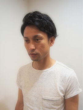 ツーブロック アシメ 最新メンズヘアカタログ メンズファッションメディア Otokomaeotokomae 男前研究所