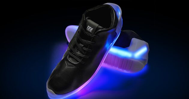 光る靴【デザインも秀逸な未来型スニーカーOrpheとは？】