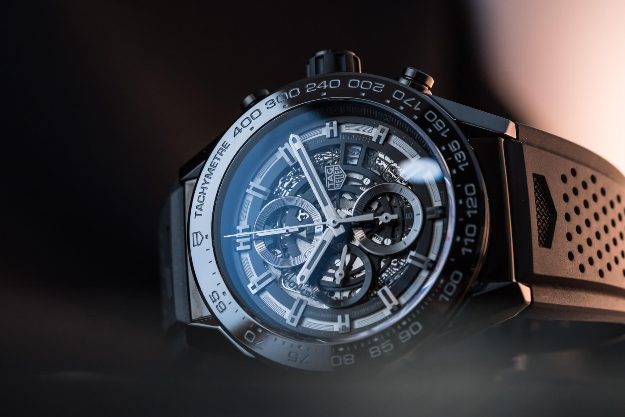 タグ・ホイヤー(TAG Heuer)の魅力と定番モデルを紹介 | メンズ