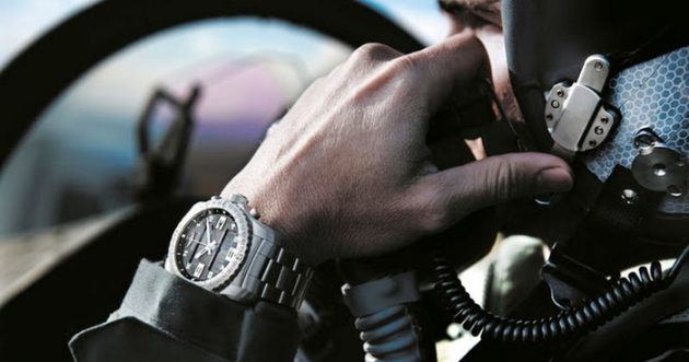 Introducing Breitling, a famous pilot’s watch manufacturer, and its popular models.