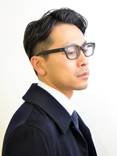 メンズショートヘア オシャレ七三 刈り上げが流行 最新髪型 メンズファッションメディア Otokomae ページ 2otokomae 男前研究所 ページ 2