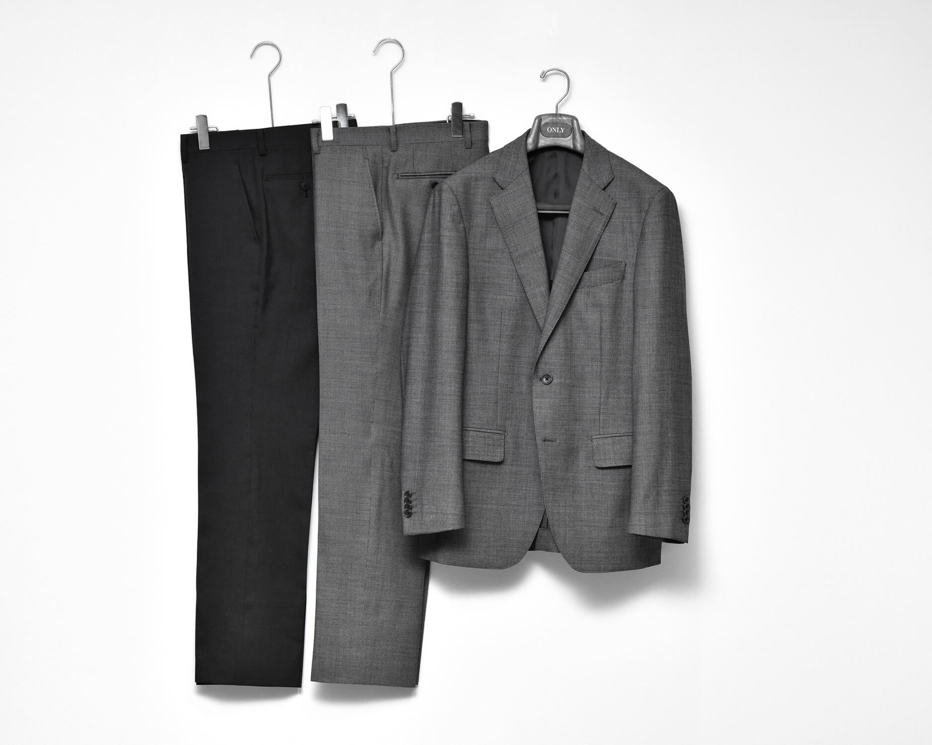ビジネスマンの出張スーツ/ジャケパンスタイル × ONLY「トラベラー」 | メンズファッションメディア OTOKOMAE / 男前研究所