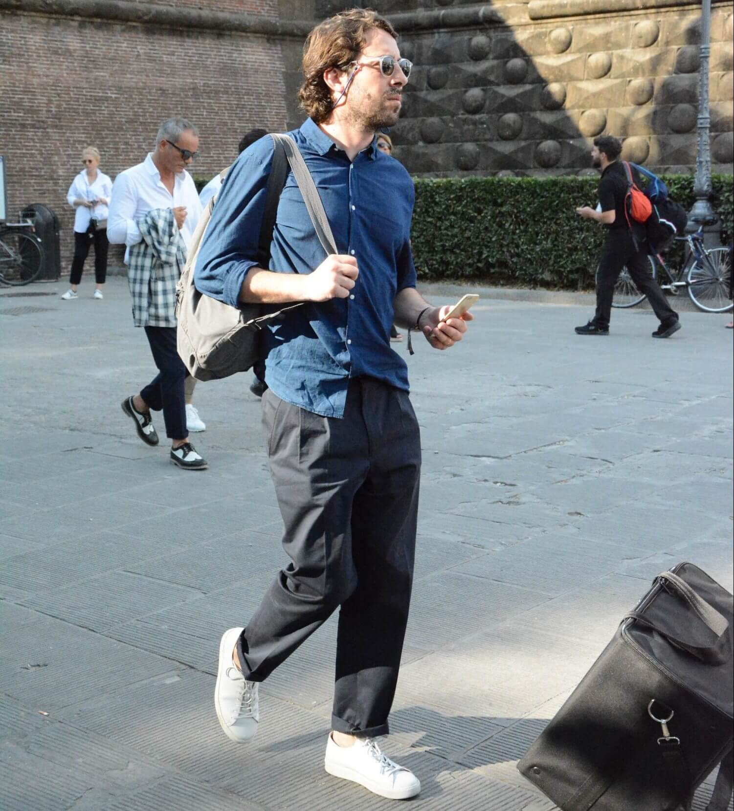 デニムシャツ コーデ メンズ特集 こなれ感たっぷりな最旬コーデ アイテム紹介 メンズファッションメディア Otokomae ページ 32otokomae 男前研究所 ページ 32