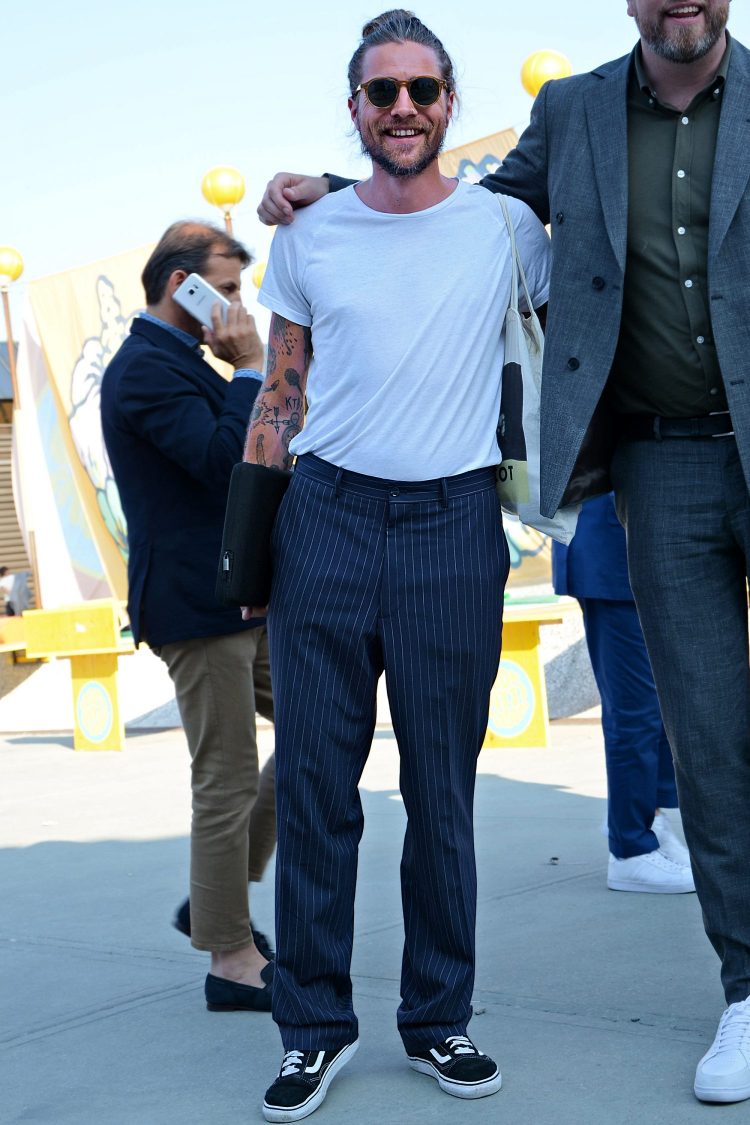Vans Sneakers Codes "Create a dress and casual mix with loose-fitting slacks and old school."