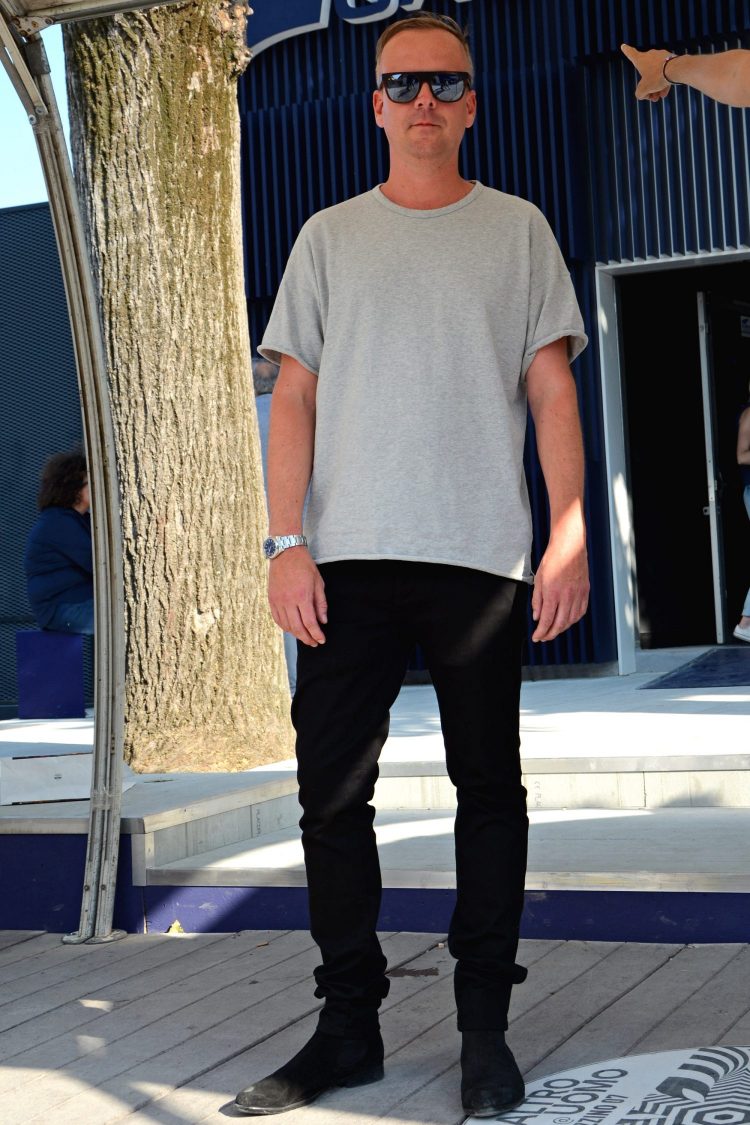 Monotone & Gray T-shirt