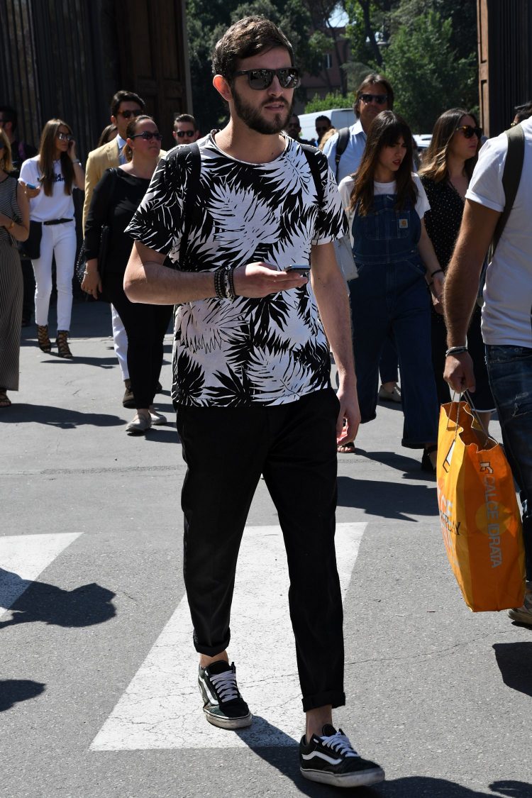 Vans Sneakers Men's Codes Special! Seasonal outfits from the timeless