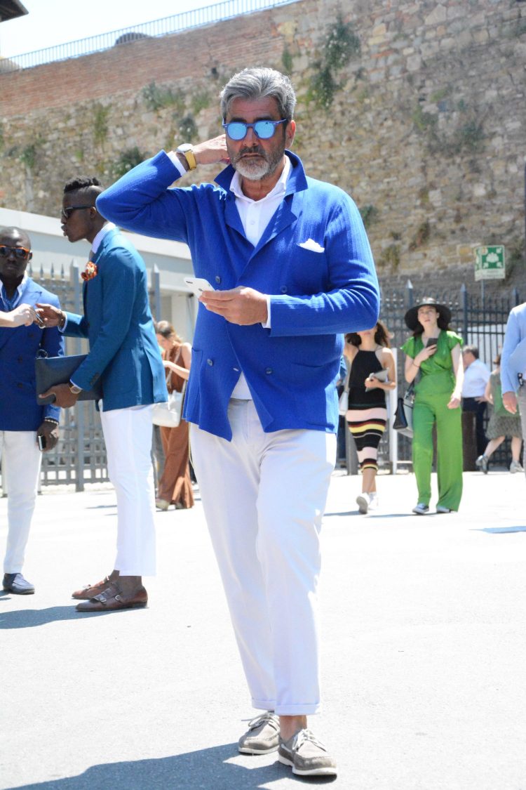 Match the lens color of the sunglasses with the jacket for a unified look