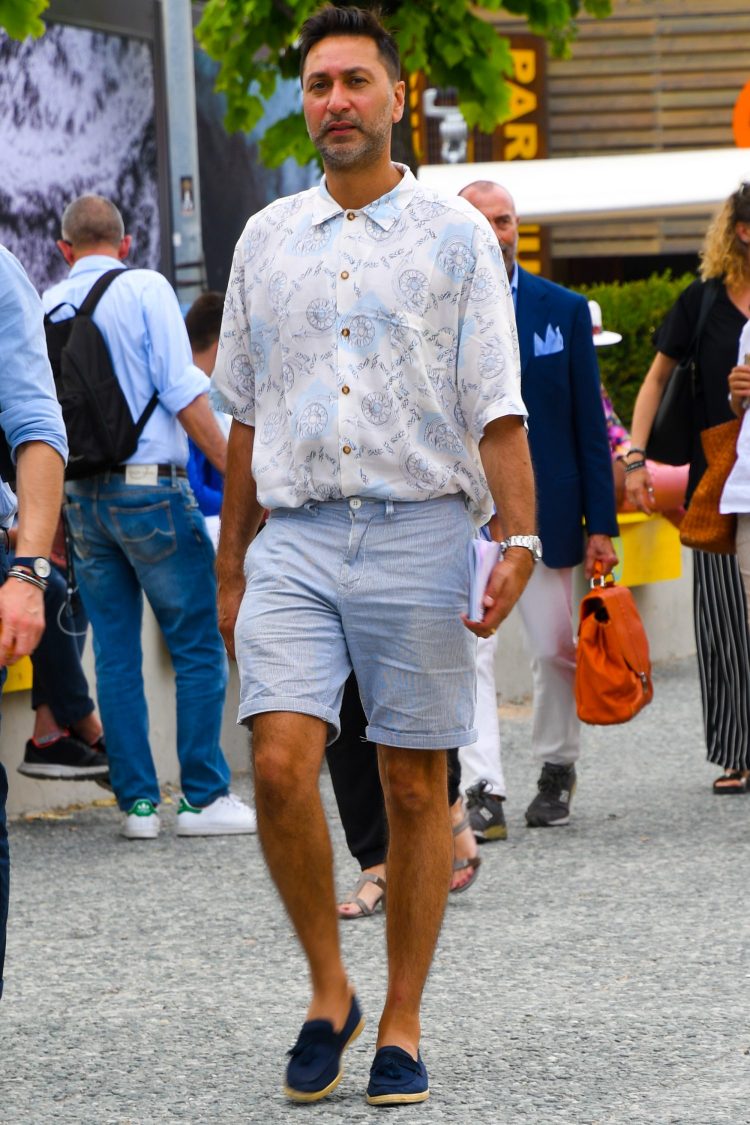Aloha shirt x shorts x tucked in