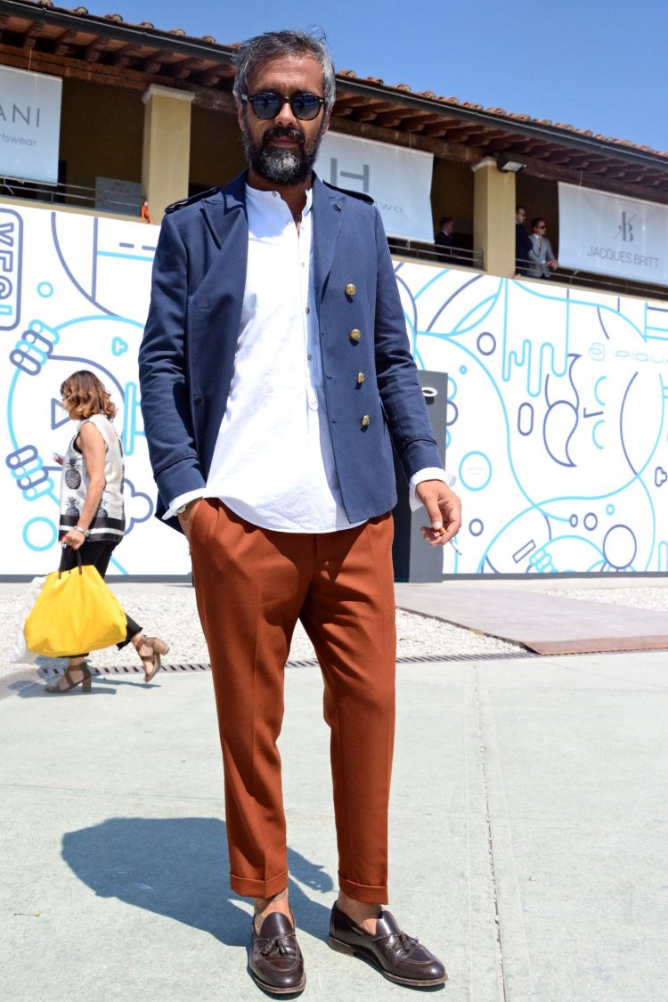 Pullover shirt and earth-colored pants