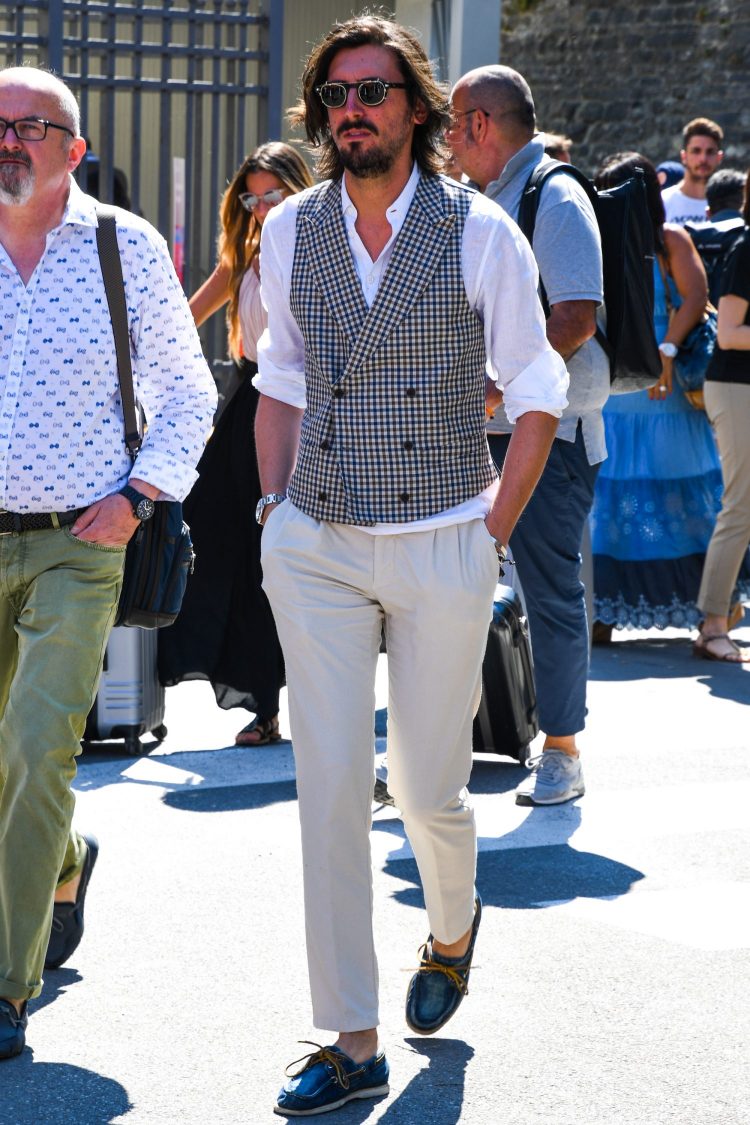 Double Gilet x Shirt x Pleated Pants