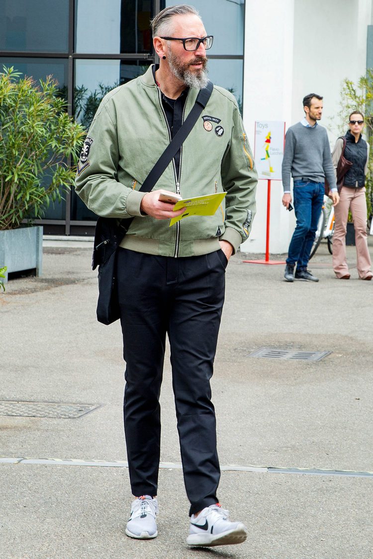 Black pleated pants for a modern look
