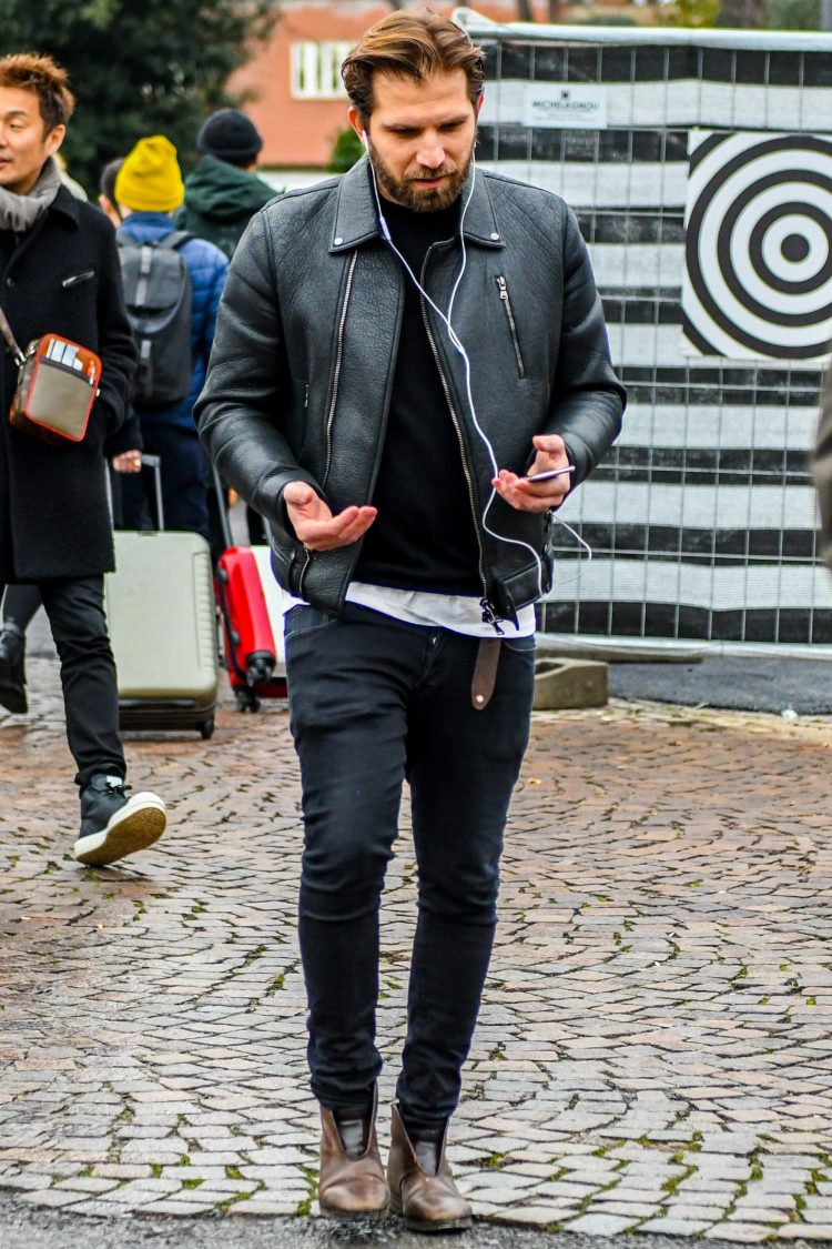 Layered innerwear using the short length of the riders' jacket