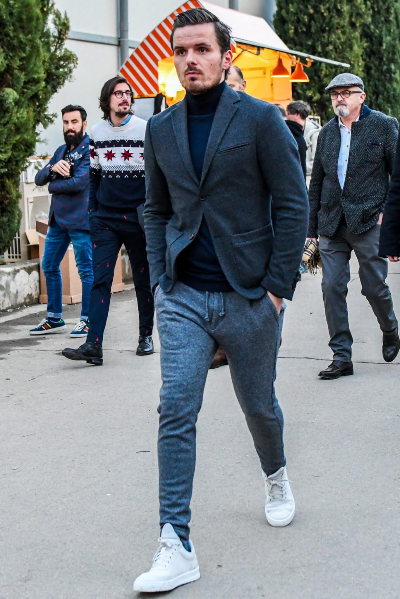 スウェットパンツ コーデ メンズ特集 スポーティーな着こなし おすすめアイテムを紹介 メンズファッションメディア Otokomae ページ 24otokomae 男前研究所 ページ 24