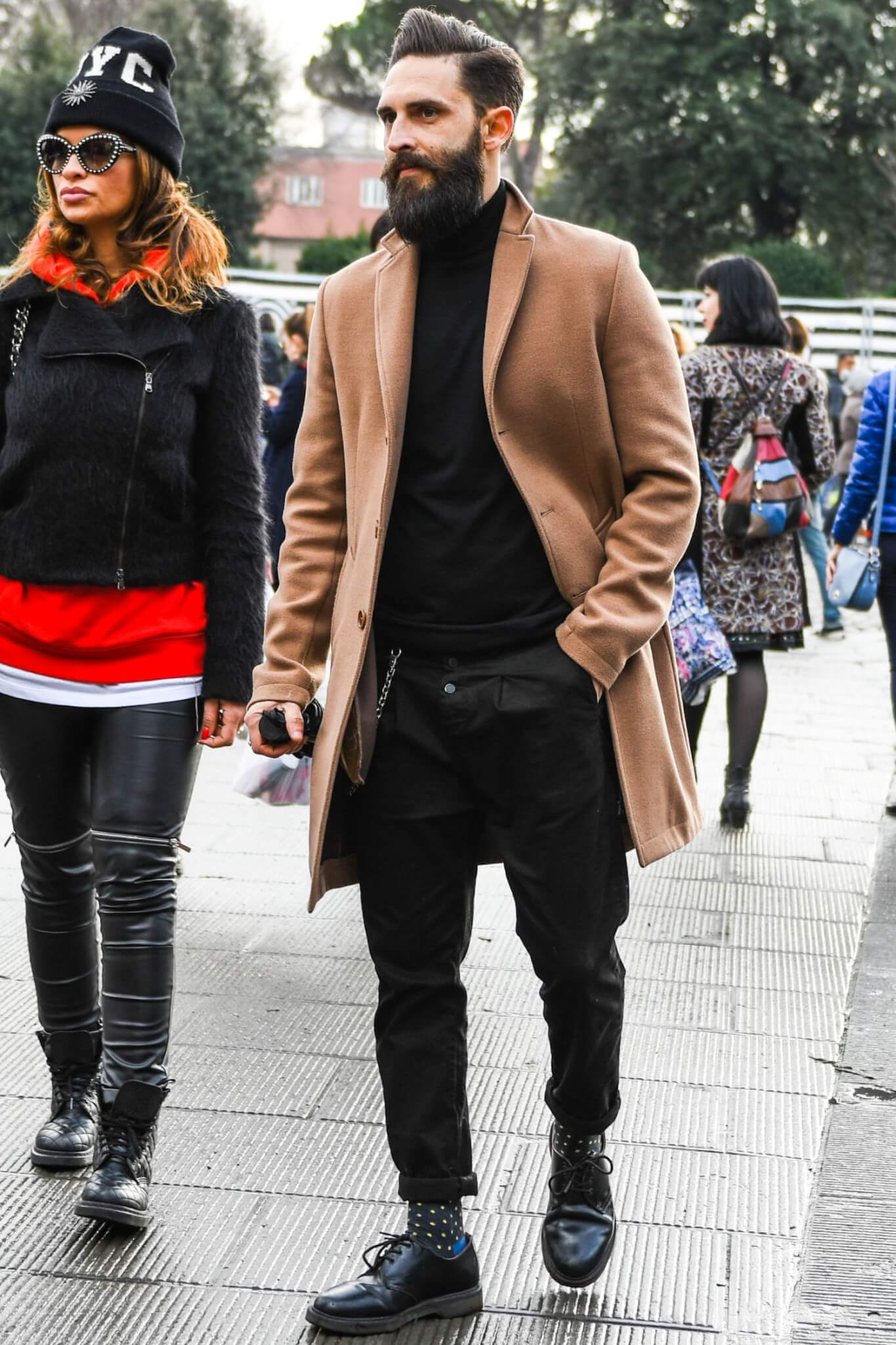 メンズトレンドカラーの最右翼 ブラック ブラウン の着こなし特集 メンズファッションメディア Otokomae ページ 2otokomae 男前研究所 ページ 2
