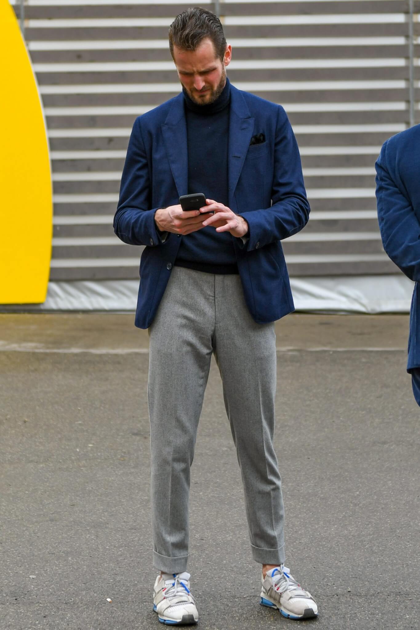 ネイビージャケット コーデ メンズ特集 上品なスタイルからトラッドまで注目の着こなし アイテムを紹介 メンズファッションメディア Otokomae 男前研究所 ページ 35 ページ 35