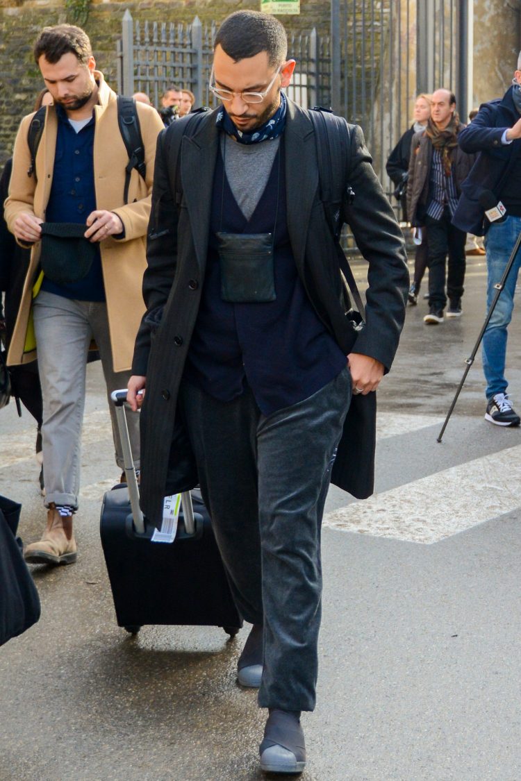 Slip-ons×Velour pants×Chester coat