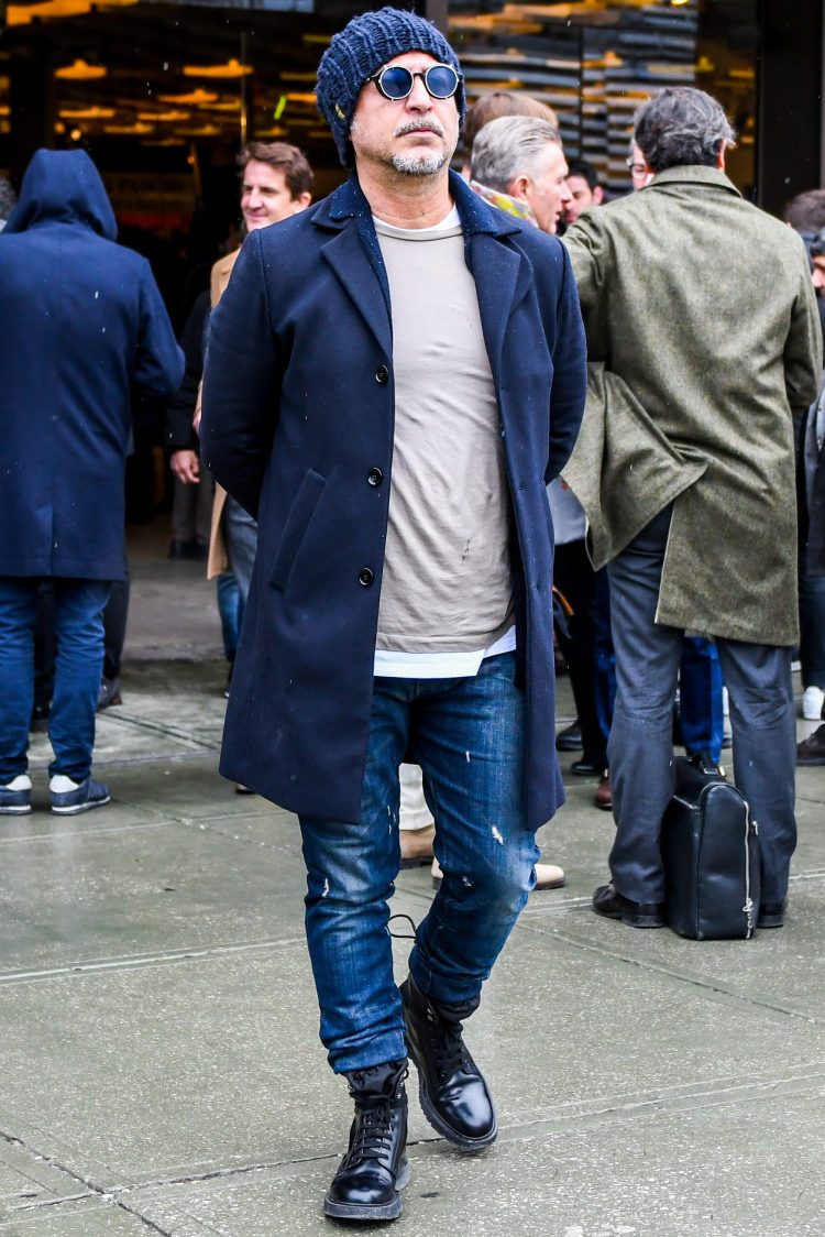 Knit Cap×Chester Coat×Damaged Jeans