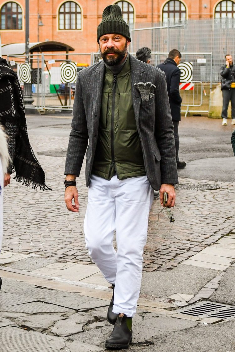Knit cap x Gray jacket x White pants