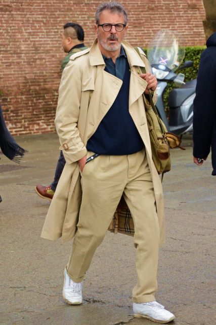 Trench coat x chinos x white sneakers
