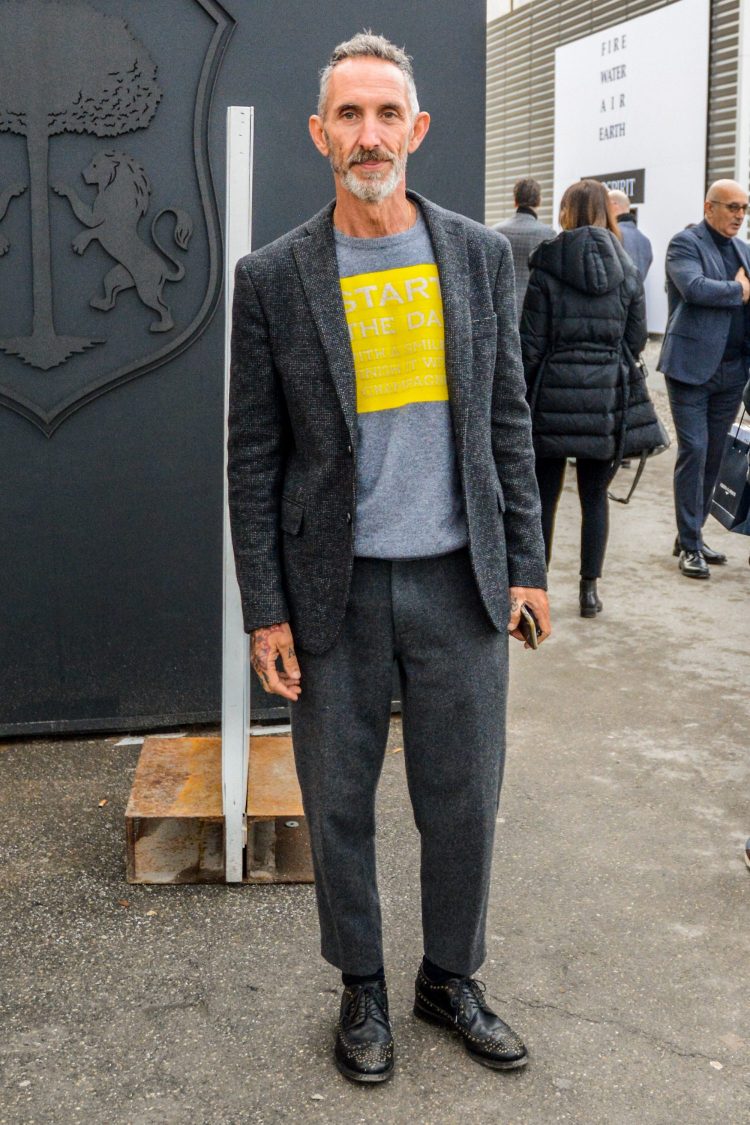Wingtip set on gray jackets