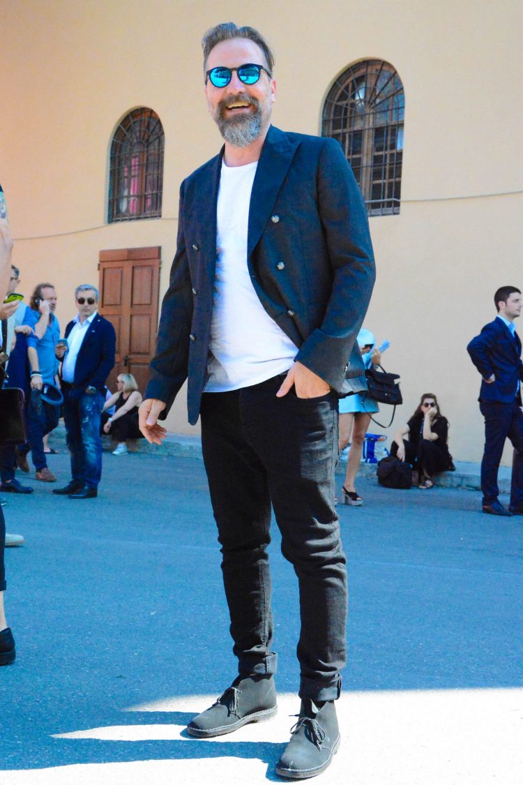 Black double jacket with black jeans