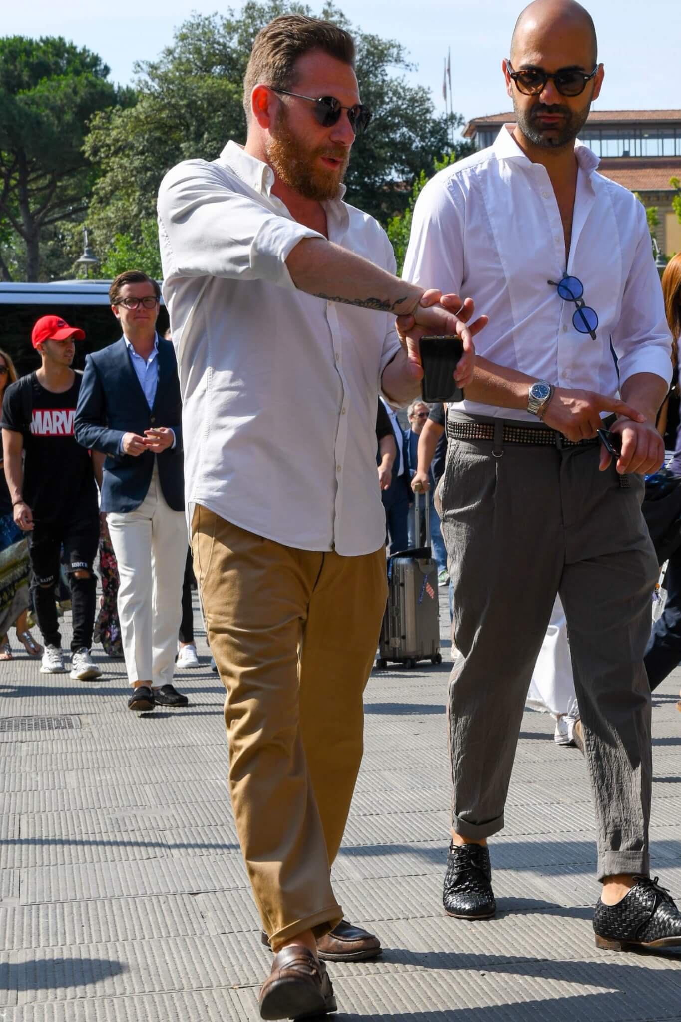 チノパン コーデ特集 メンズのド定番ボトムスを使って洒脱に仕上げた着こなし アイテムを紹介 メンズファッションメディア Otokomae ページ 26otokomae 男前研究所 ページ 26