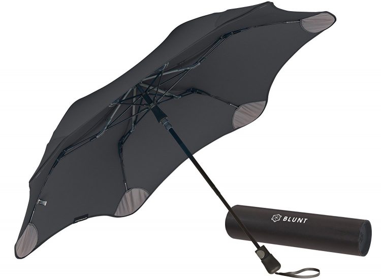 折りたたみ傘はスマートな男の必需品！おすすめブランドのアイテムを紹介 | メンズファッションメディア OTOKOMAE / 男前研究所