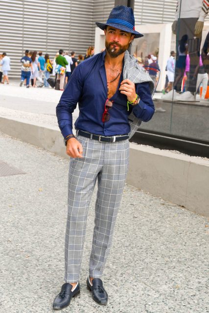 How to Elevate Men's Codes with Slacks (5) "If you are conscious of the finish of the hem depending on your taste, you will look much more stylish!