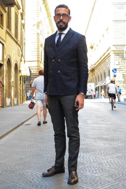 How to Elevate Men's Codes with Slacks (5) "If you are conscious of the finish of the hem depending on your taste, you will look much more stylish!