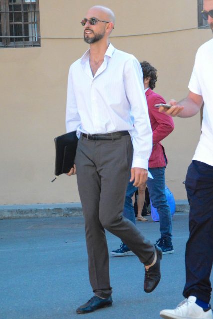How to Elevate Men's Codes with Slacks (5) "If you are conscious of the finish of the hem depending on your taste, you will look much more stylish!