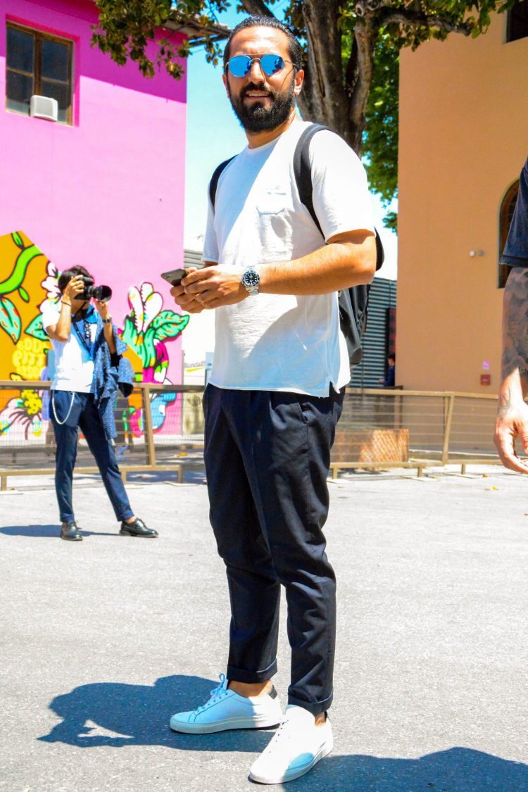 Ankle pants that can create the right amount of slack in a monotone style