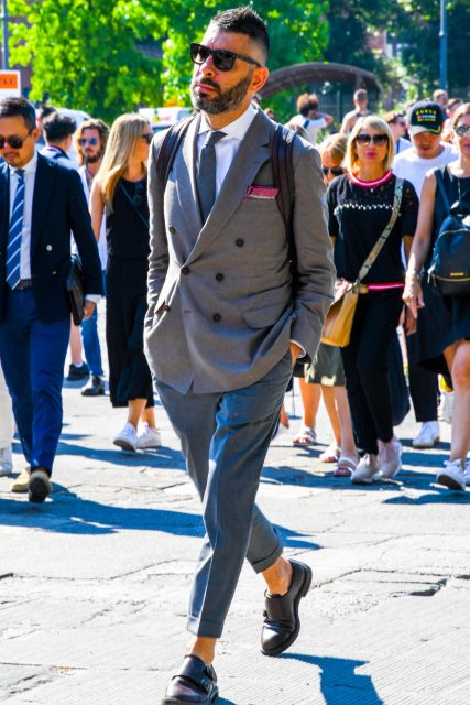How to Elevate Men's Cordage with Slacks (1) "Express a tight look with a center crease!