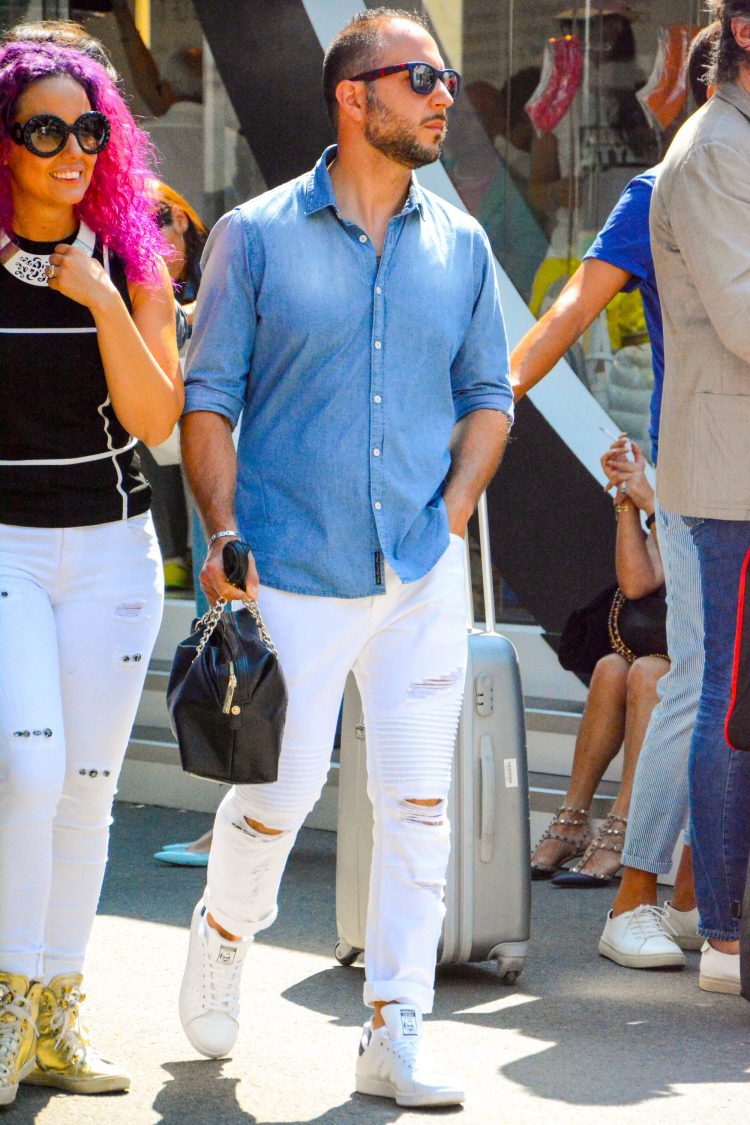 Denim shirt with a nice gradation of processing and white biker jeans