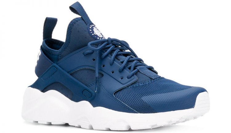 NIKE AIR HUARACHE