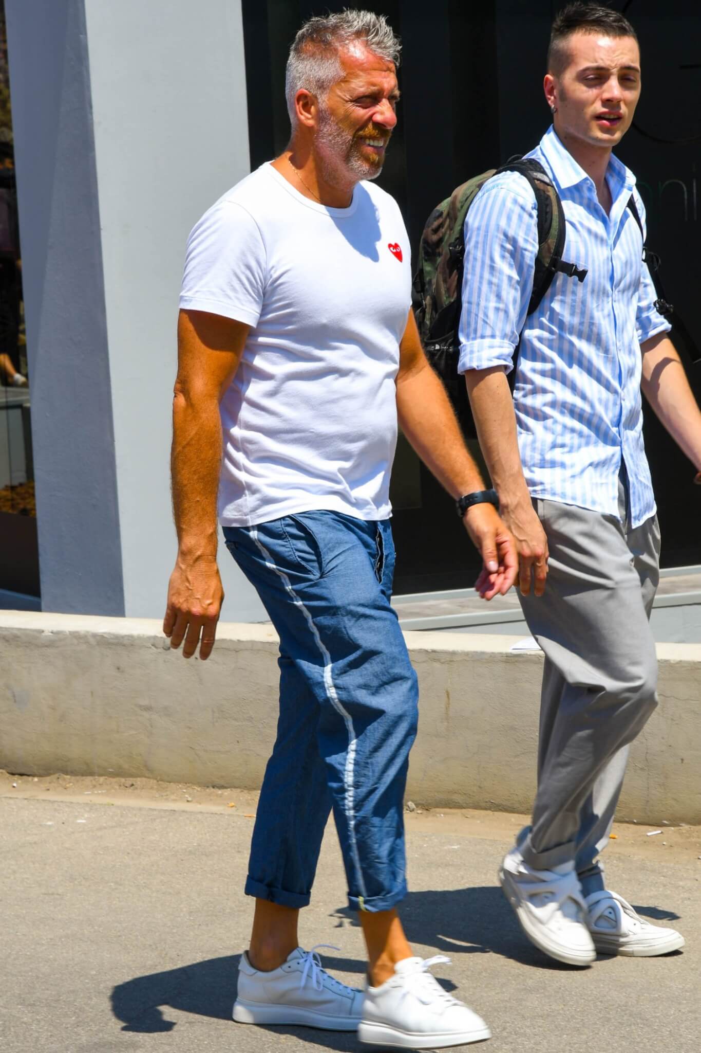 サイドラインパンツ コーデ メンズ特集 幅広い着こなしバリエーション アイテムを紹介 メンズファッションメディア Otokomae ページ 13otokomae 男前研究所 ページ 13