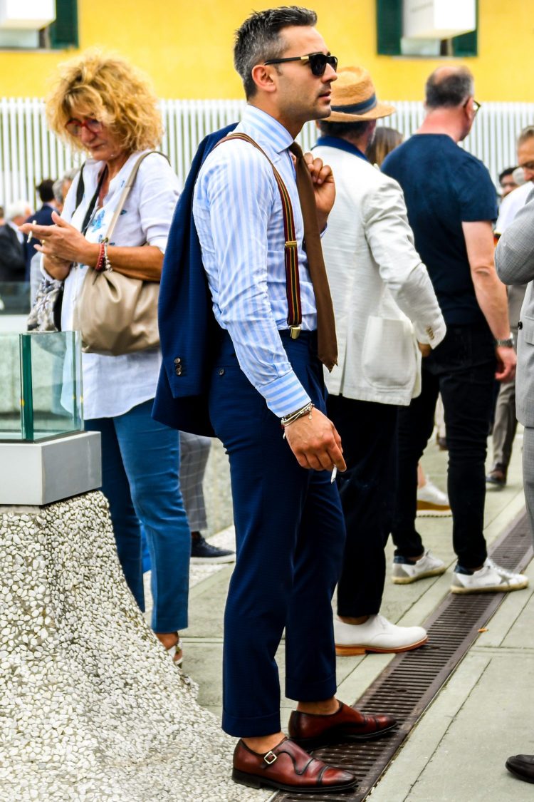 Braceys and blue shirts for a classic Azzurro emarone look