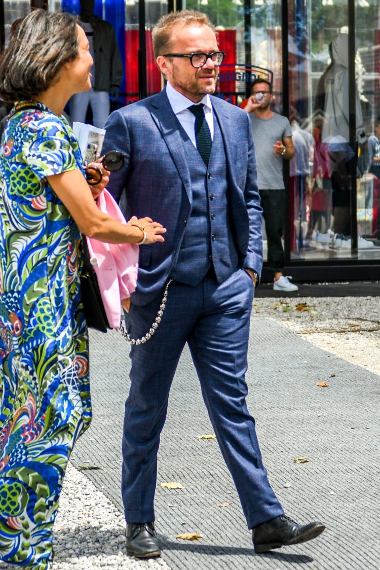 Modern patterned three-piece suit with a knit tie for a moderately casual look