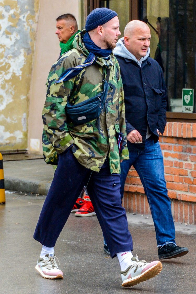 Camouflage jacket coordinate with navy items for a chic look