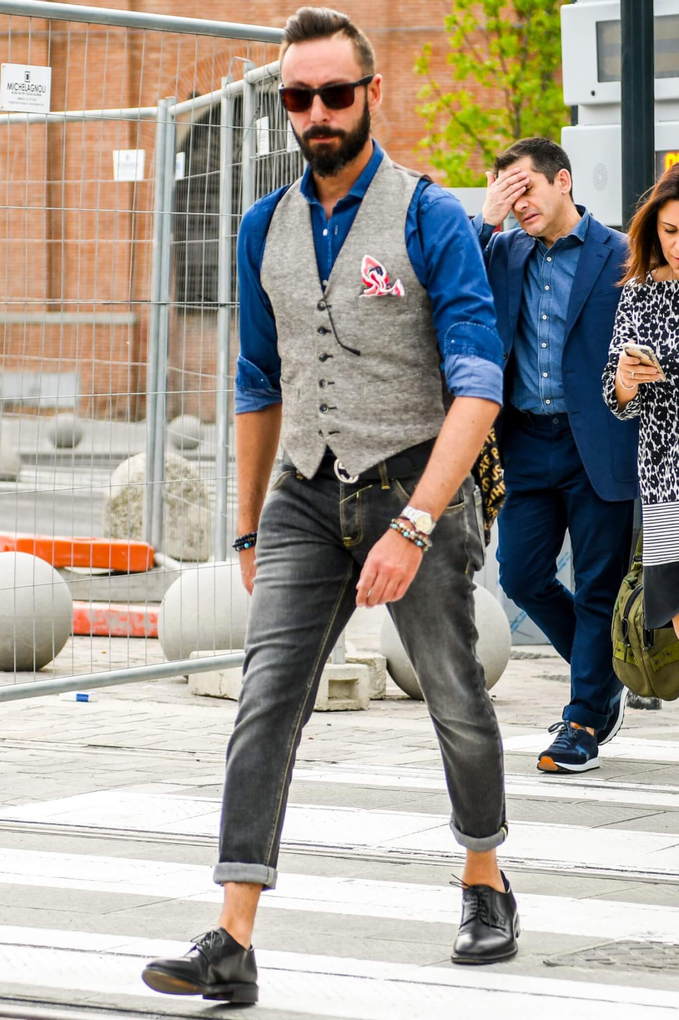 デニムシャツ コーデ特集 こなれ感たっぷりな最旬メンズストリートスナップ おすすめアイテムを紹介 メンズファッションメディア Otokomae 男前研究所 ページ 22 ページ 22