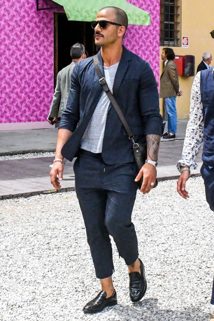 Coordinate a set-up that is lighter and more stylish than a tailored suit.