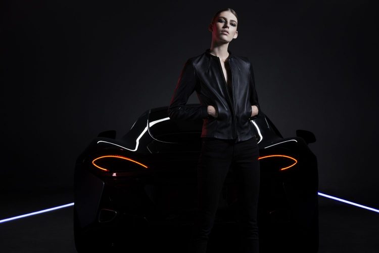 Belstaff x McLaren - model wears MXB950.S101