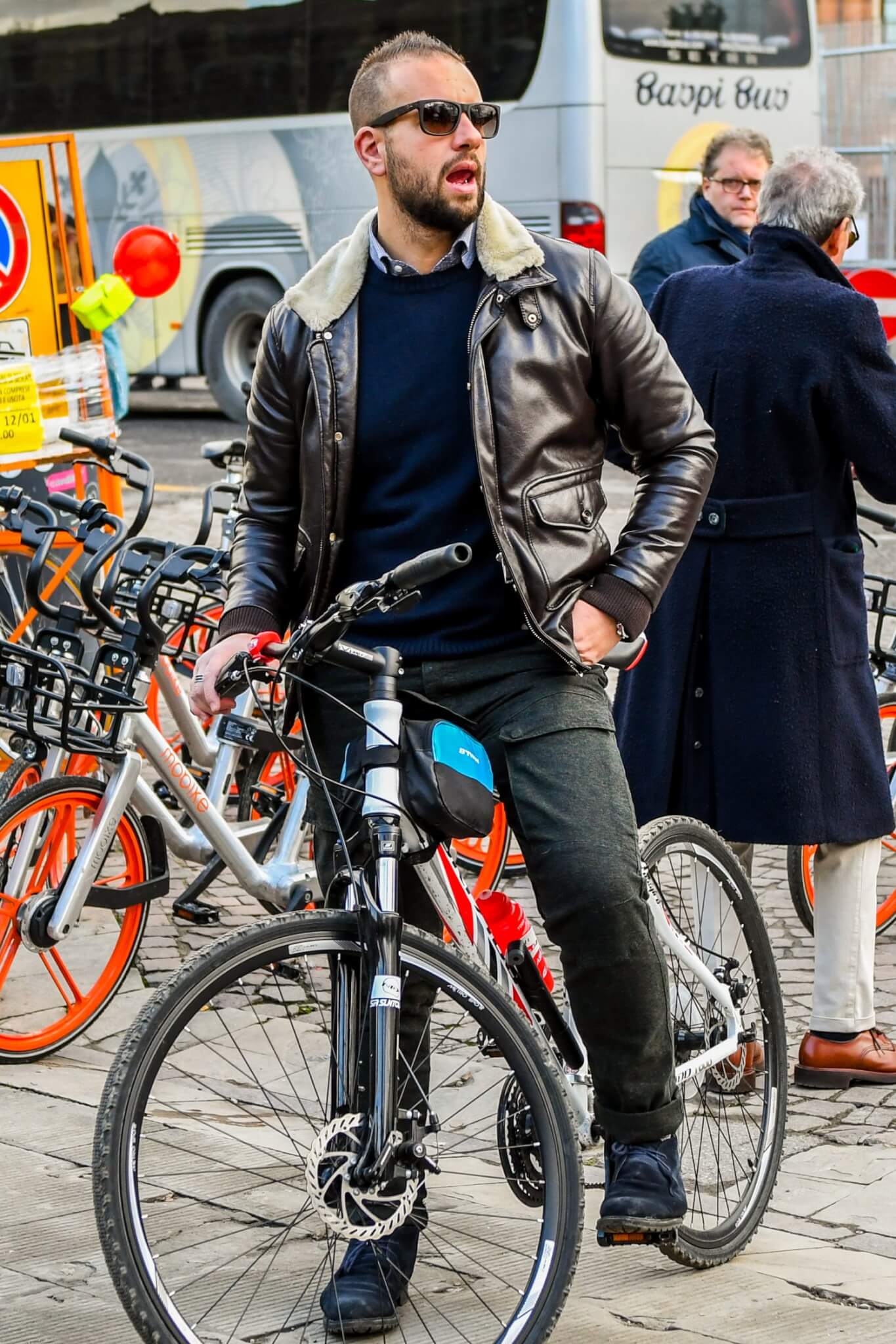 カーゴパンツ コーデ メンズ特集 男らしさあふれる武骨な着こなし おすすめアイテムを紹介 メンズファッションメディア Otokomae ページ 51otokomae 男前研究所 ページ 51