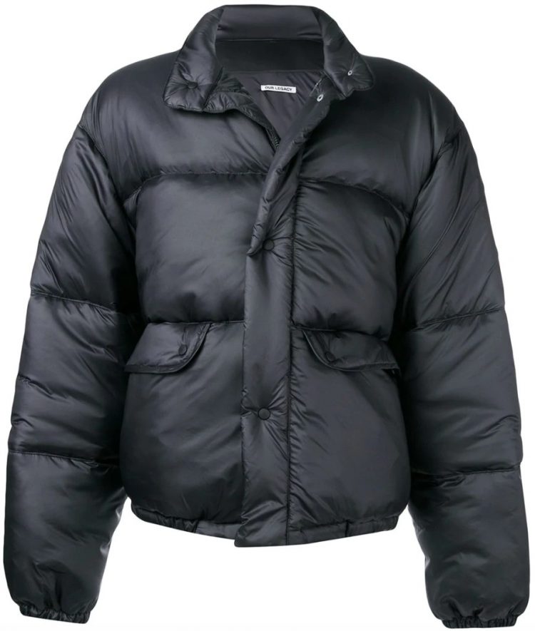 The minimalist face makes it easy to try out the trendy oversized silhouette! OUR LEGACY Down Hacket "LENOX