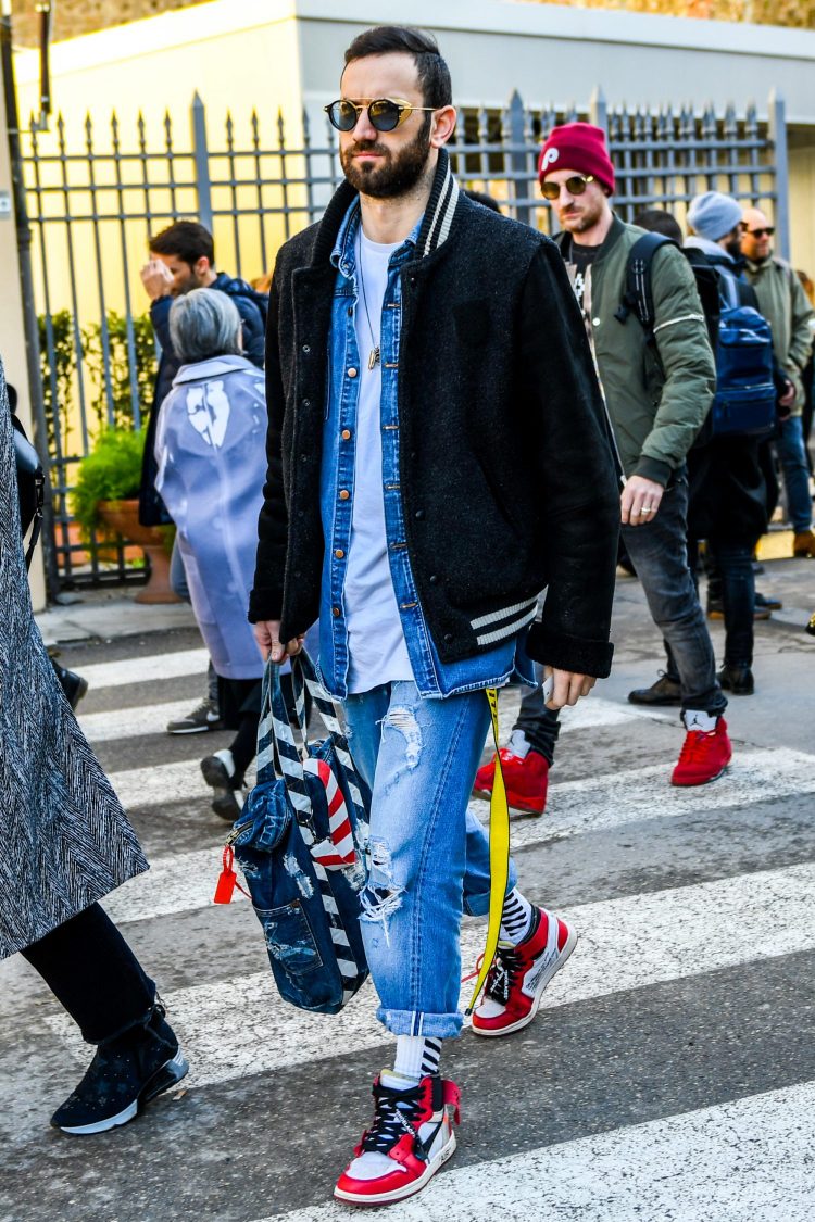 Styling of denim-on-denim with denijakke in an immaculate street style