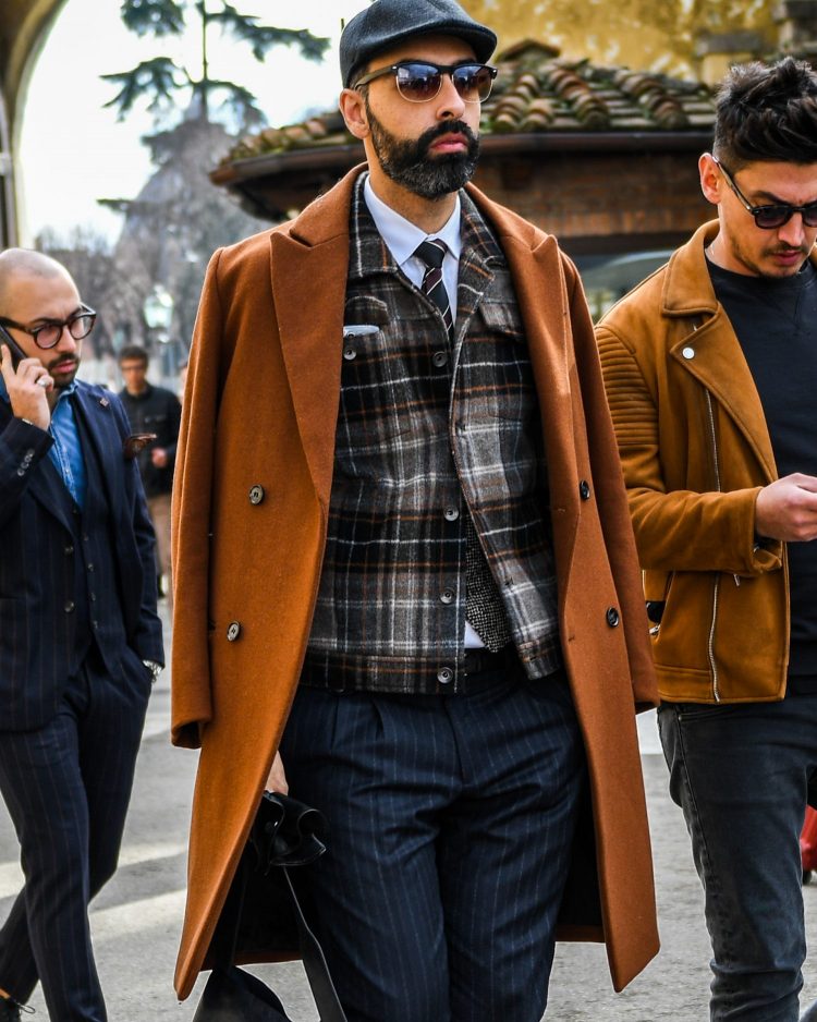 Thermont-type sunglasses add an intellectual touch to a classic dress code.